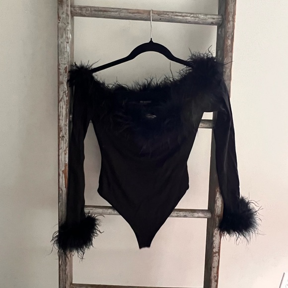 Final price Naked Wardrobe Ruffle my feathers off NWT M - Picture 2 of 8